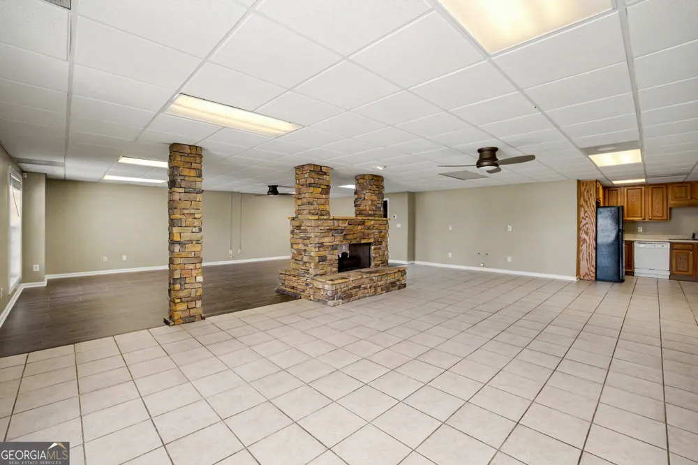 1815 Drew Allen RD Williamson, GA 30292