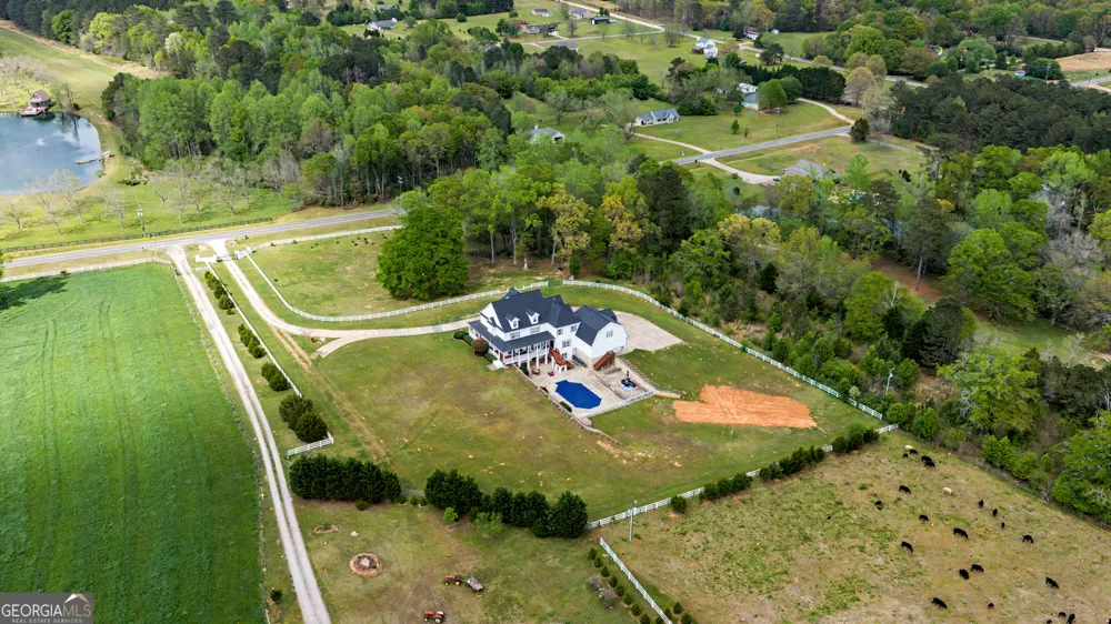 1815 Drew Allen RD Williamson, GA 30292