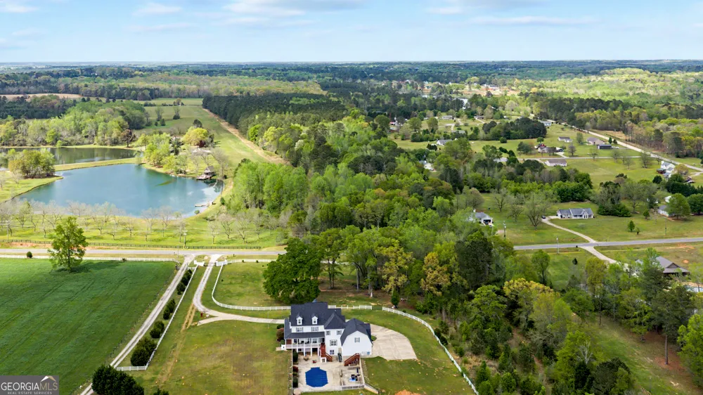 1815 Drew Allen RD Williamson, GA 30292