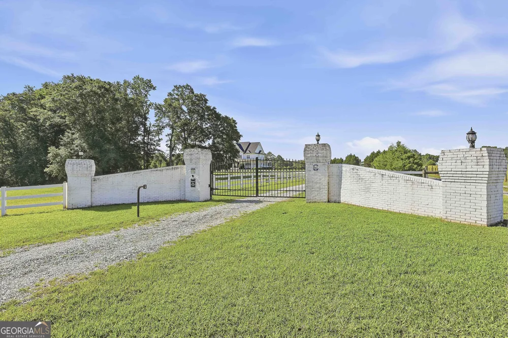 1815 Drew Allen RD Williamson, GA 30292