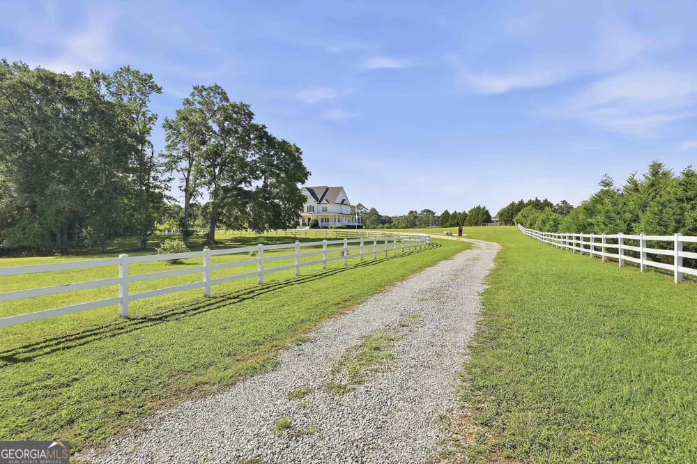 1815 Drew Allen RD Williamson, GA 30292