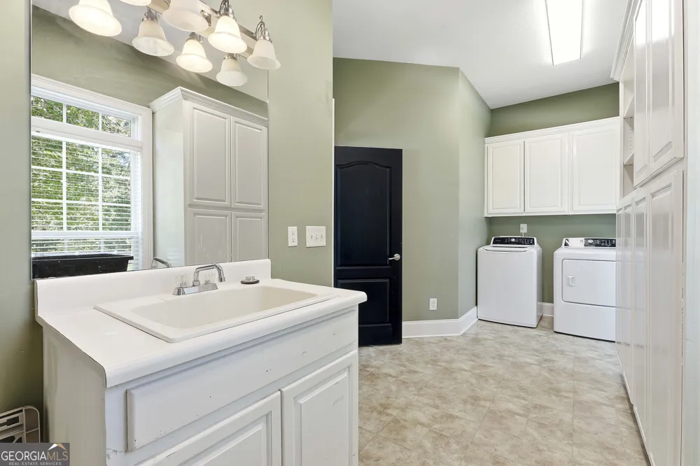 1815 Drew Allen RD Williamson, GA 30292