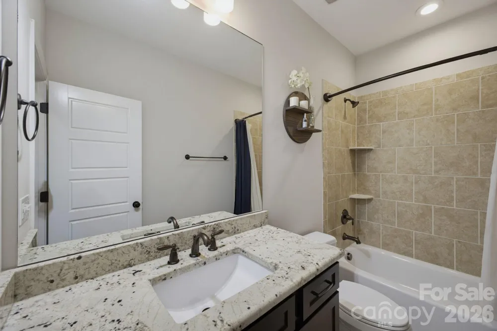 1210 39th Avenue NE Hickory, NC 28601