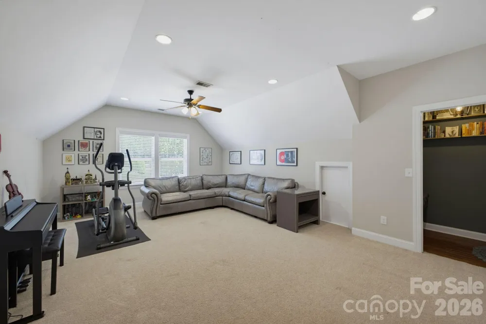 1210 39th Avenue NE Hickory, NC 28601