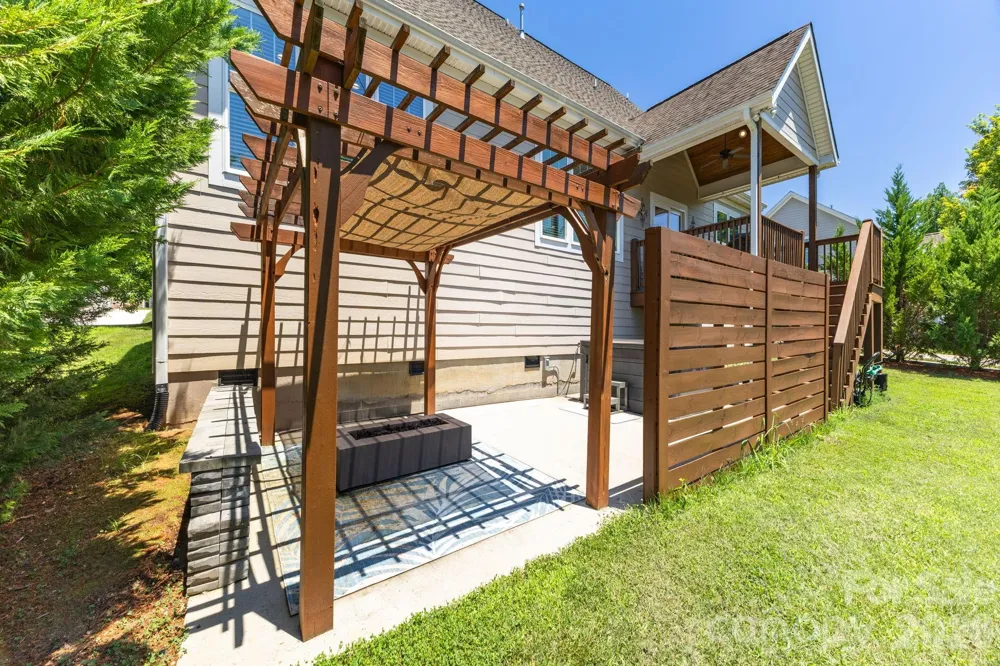 1210 39th Avenue NE Hickory, NC 28601
