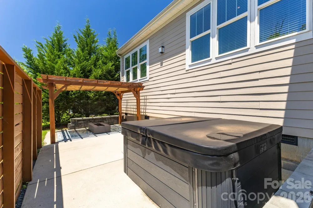 1210 39th Avenue NE Hickory, NC 28601