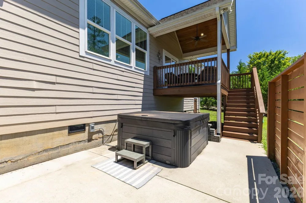 1210 39th Avenue NE Hickory, NC 28601