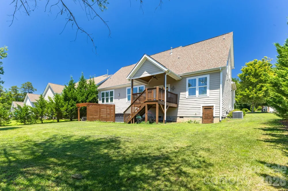 1210 39th Avenue NE Hickory, NC 28601