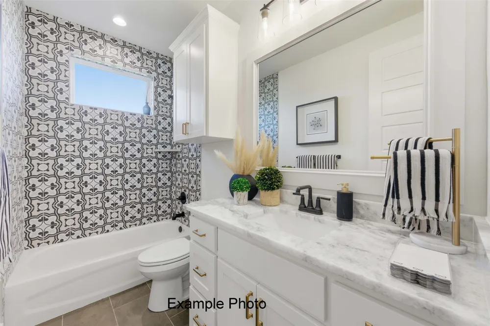 1033 Switchgrass Azle, TX 76098