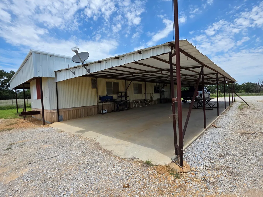 2251 Fm 585 Bangs, TX 76823