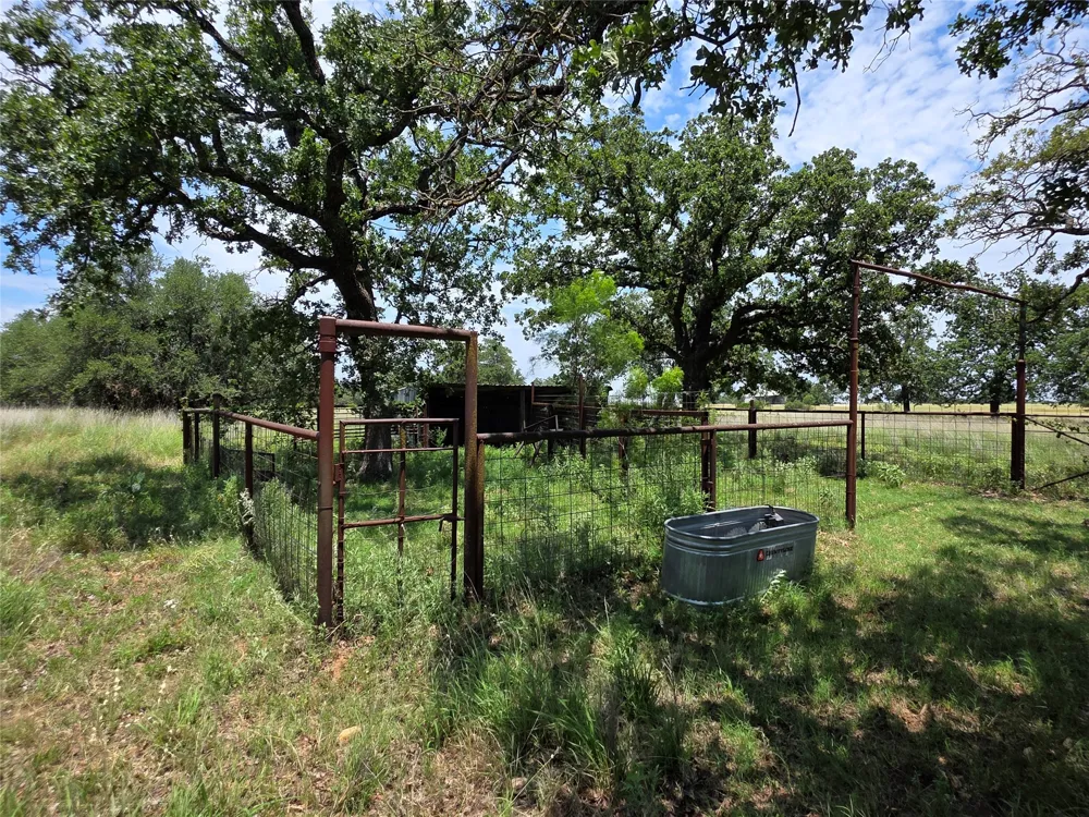 2251 Fm 585 Bangs, TX 76823