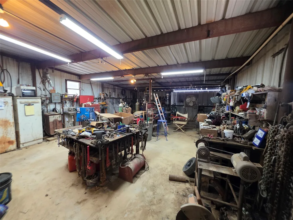 2251 Fm 585 Bangs, TX 76823