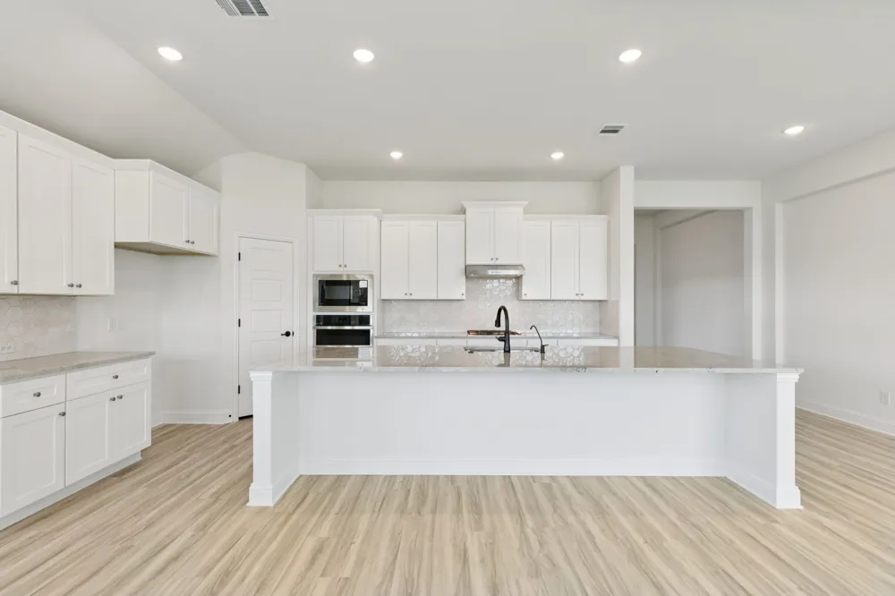 7701 Sheaves Trail Joshua, TX 76058