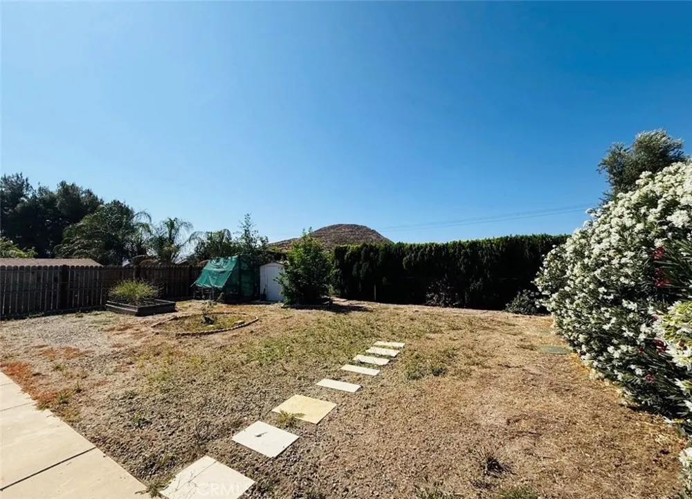 34777 Donald Hemet, CA 92545