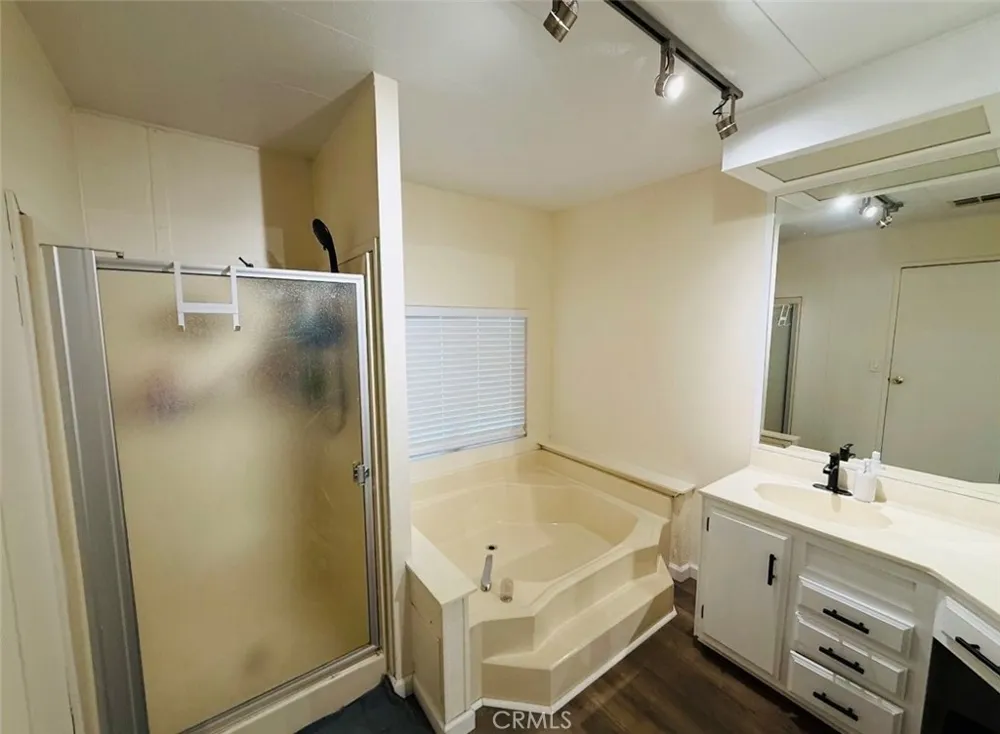 34777 Donald Hemet, CA 92545