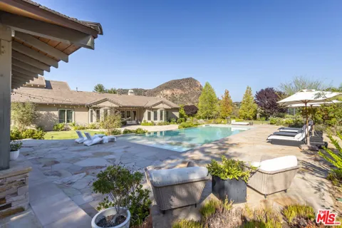 2052 Shadow Creek Drive