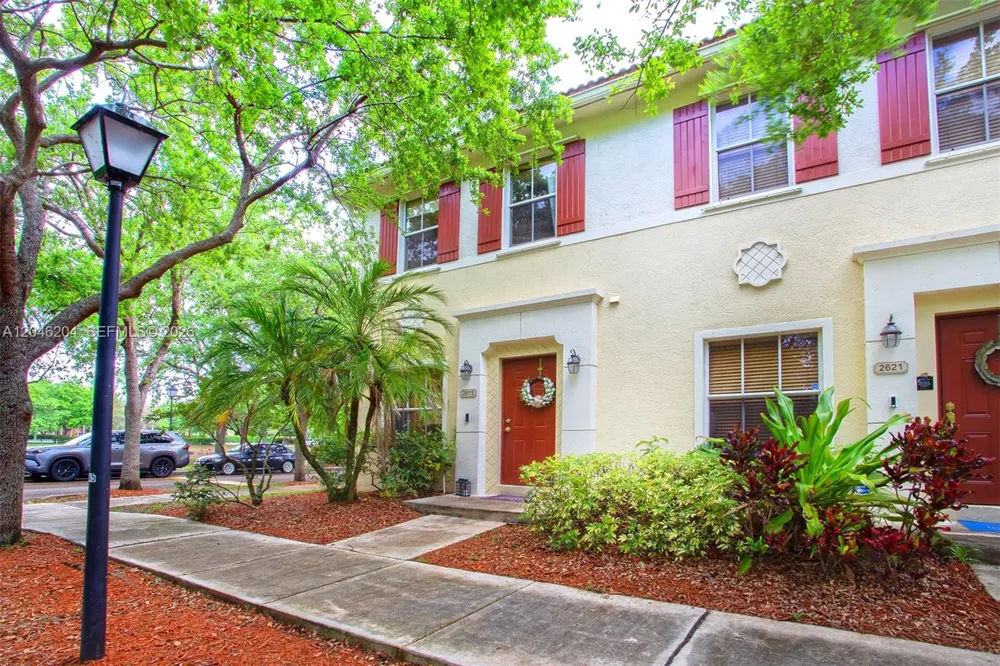 2615 SW 100th Ave #2615 Miramar, FL 33025