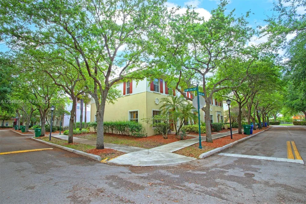 2615 SW 100th Ave #2615 Miramar, FL 33025