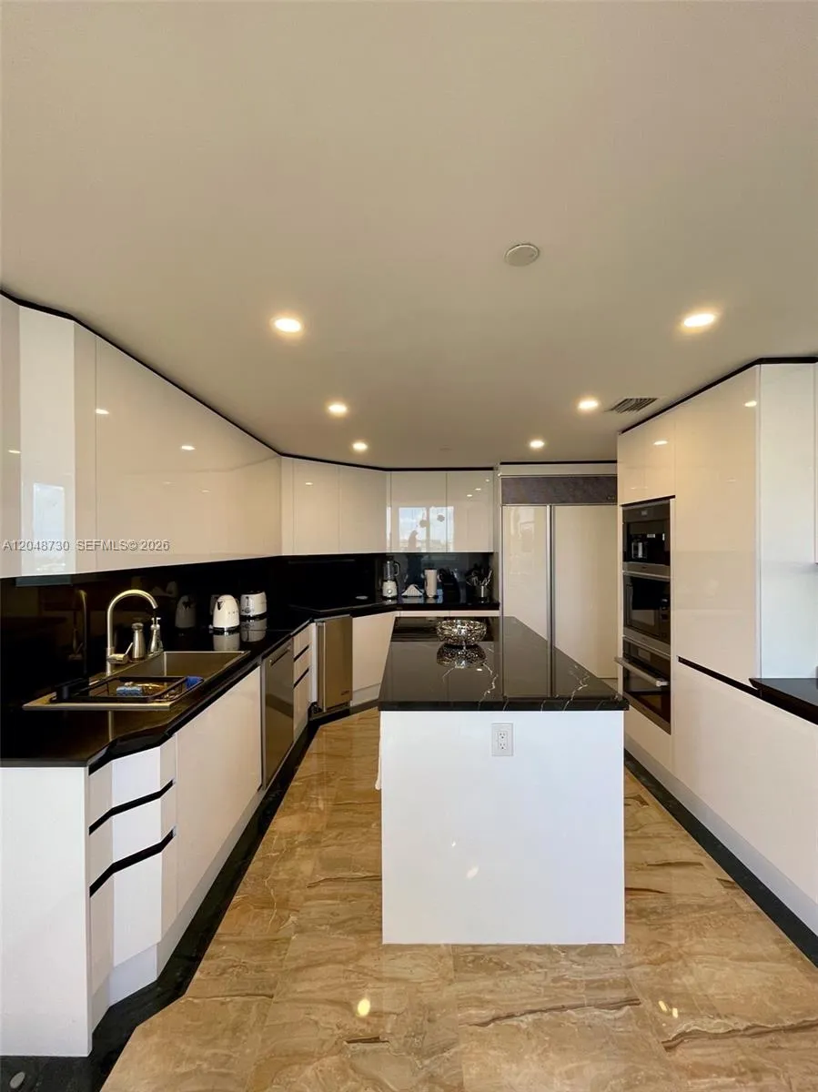 Address Not Shown Key Biscayne, FL 33149