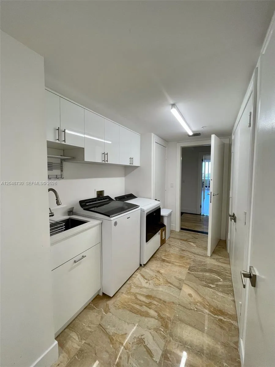 Address Not Shown Key Biscayne, FL 33149
