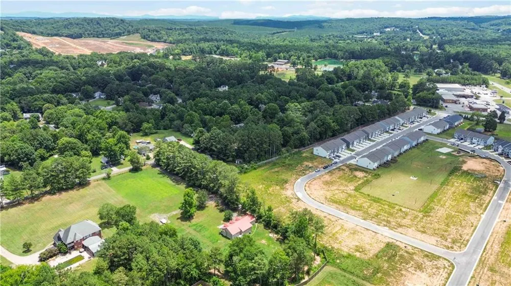 160 Village Green Drive NW Adairsville, GA 30103