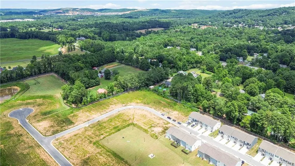 160 Village Green Drive NW Adairsville, GA 30103