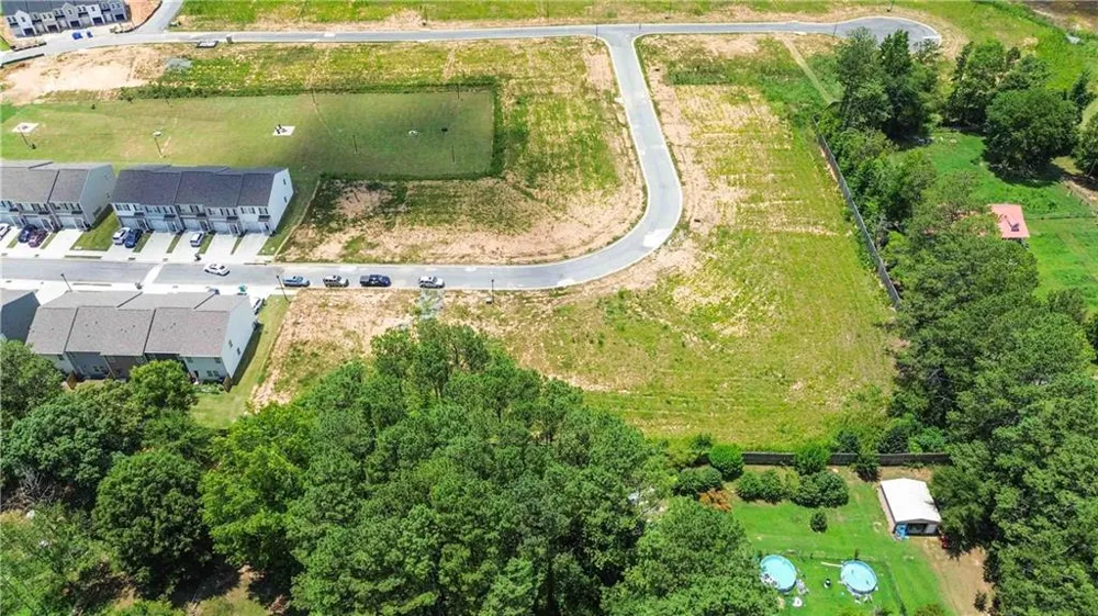160 Village Green Drive NW Adairsville, GA 30103