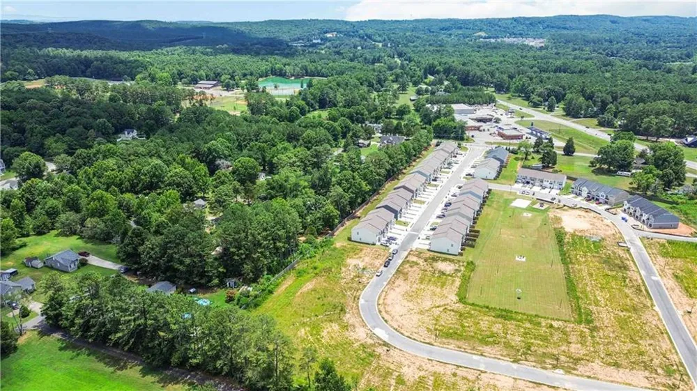 160 Village Green Drive NW Adairsville, GA 30103