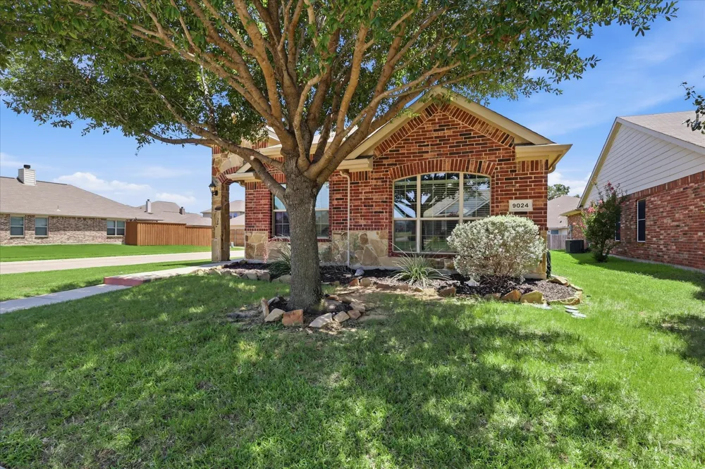 9024 Stewart Street Cross Roads, TX 76227