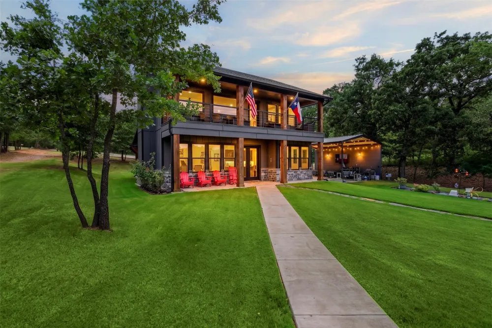 136 Private Road 197 Streetman, TX 75859