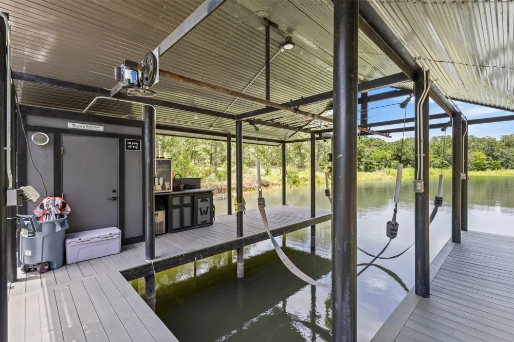 136 Private Road 197 Streetman, TX 75859