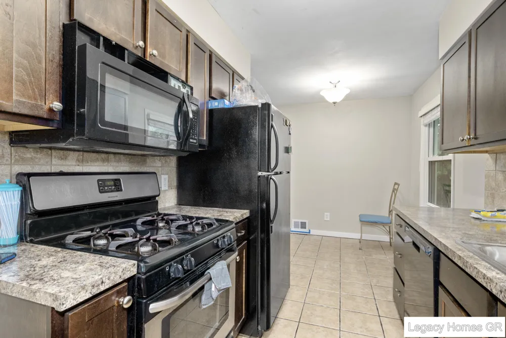 4250 Illinois Avenue SW Wyoming, MI 49509