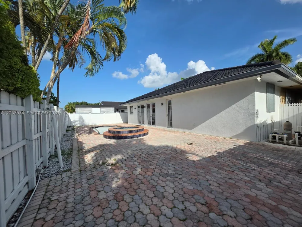 14291 SW 34th St Miami, FL 33175