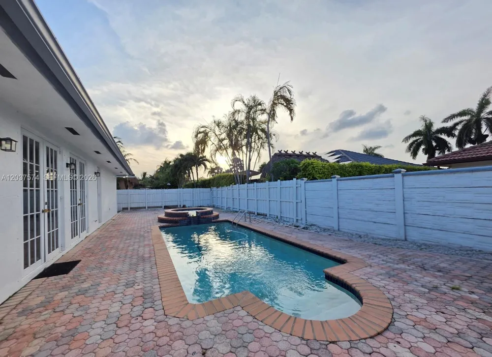14291 SW 34th St Miami, FL 33175