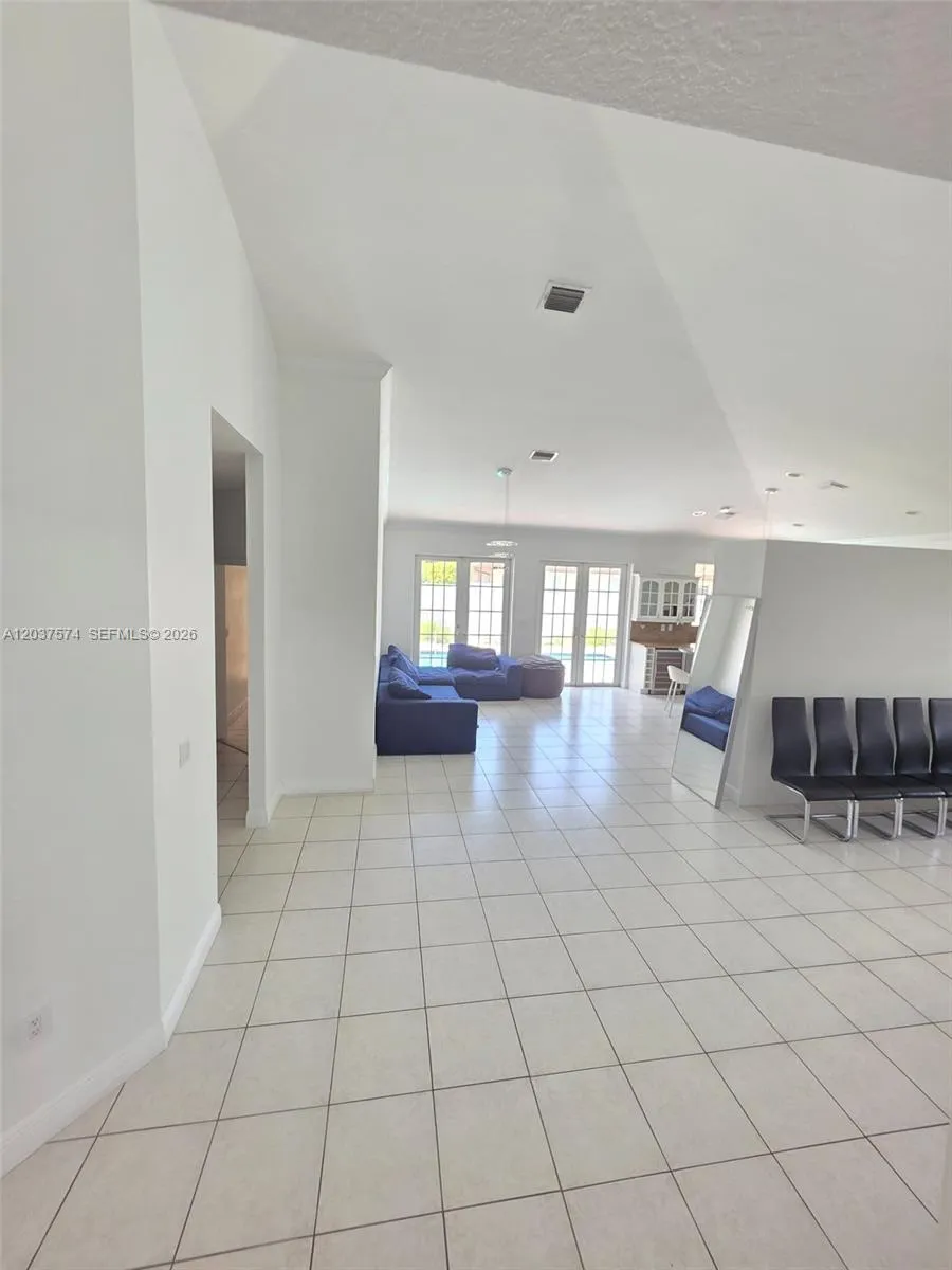 14291 SW 34th St Miami, FL 33175