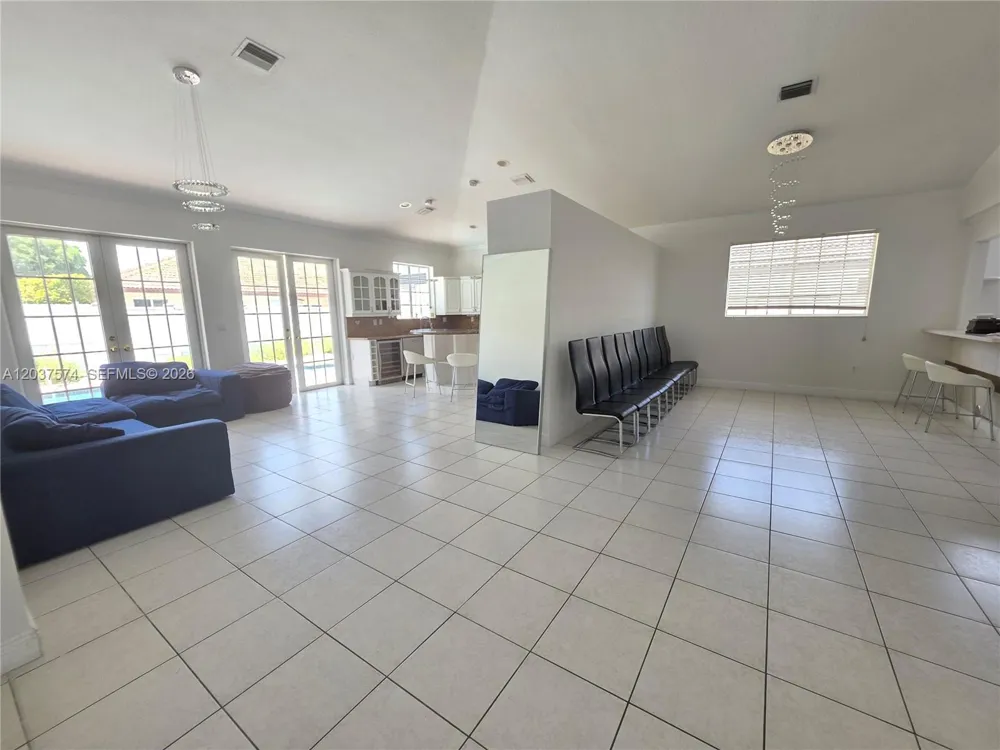 14291 SW 34th St Miami, FL 33175