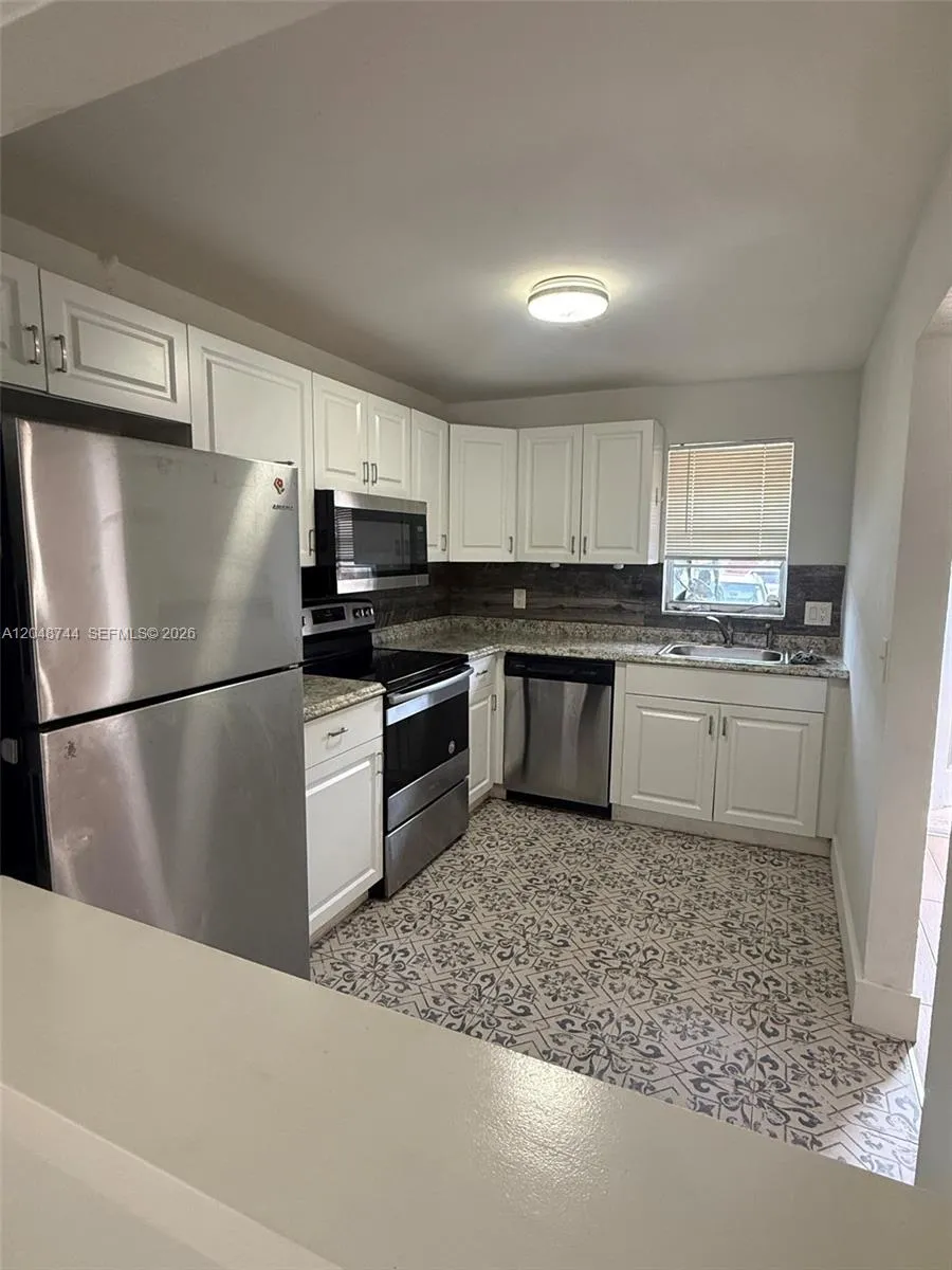 6631 SW 41st Pl #43 Davie, FL 33314