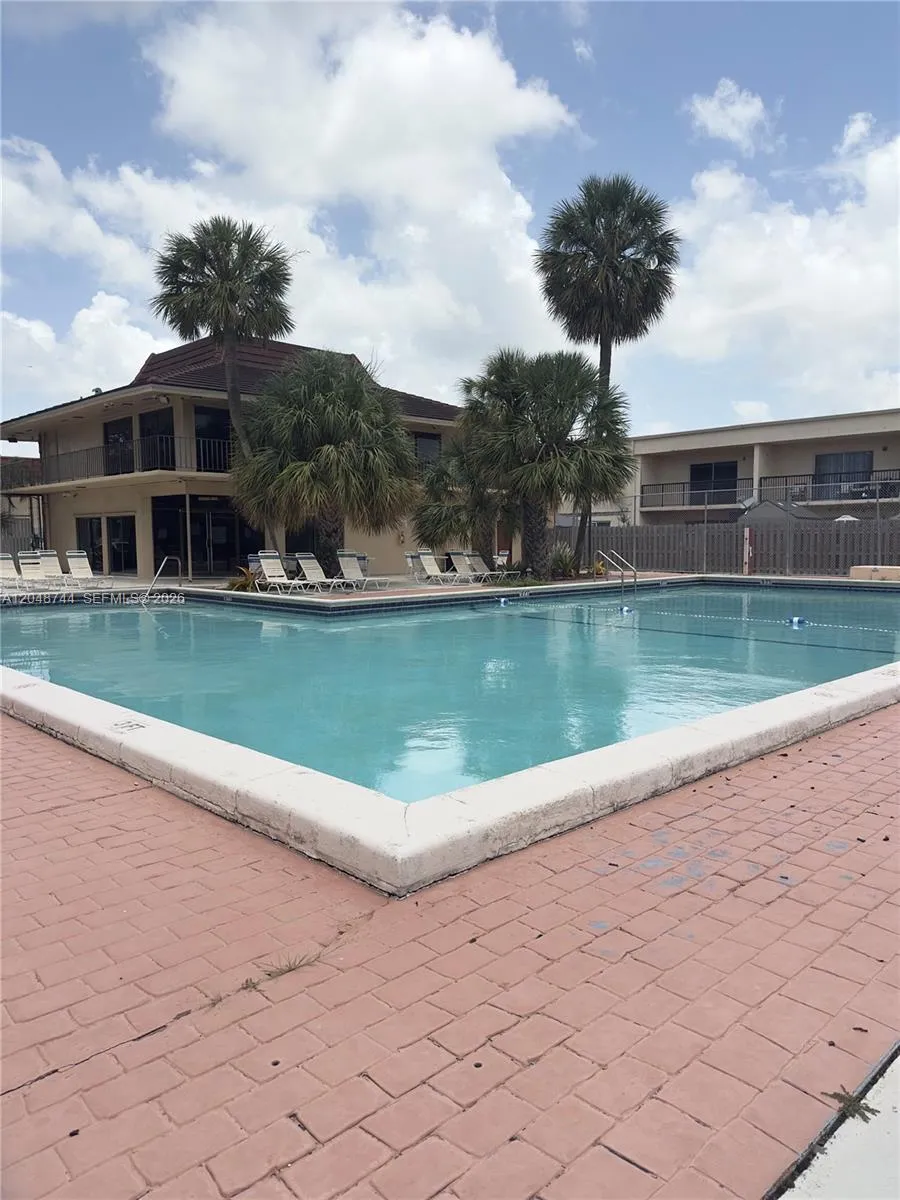 6631 SW 41st Pl #43 Davie, FL 33314