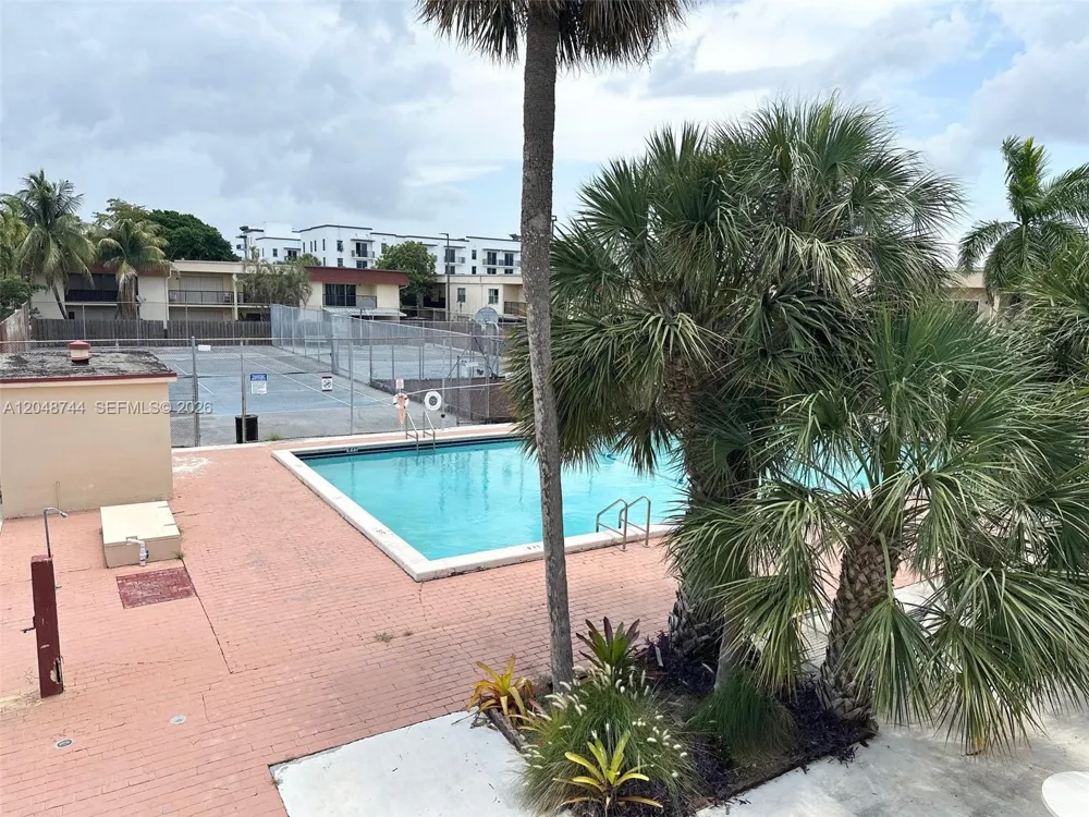 6631 SW 41st Pl #43 Davie, FL 33314