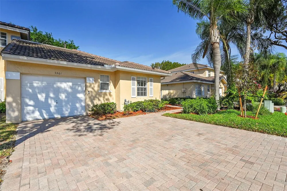 5361 NW 90th Avenue Sunrise, FL 33351