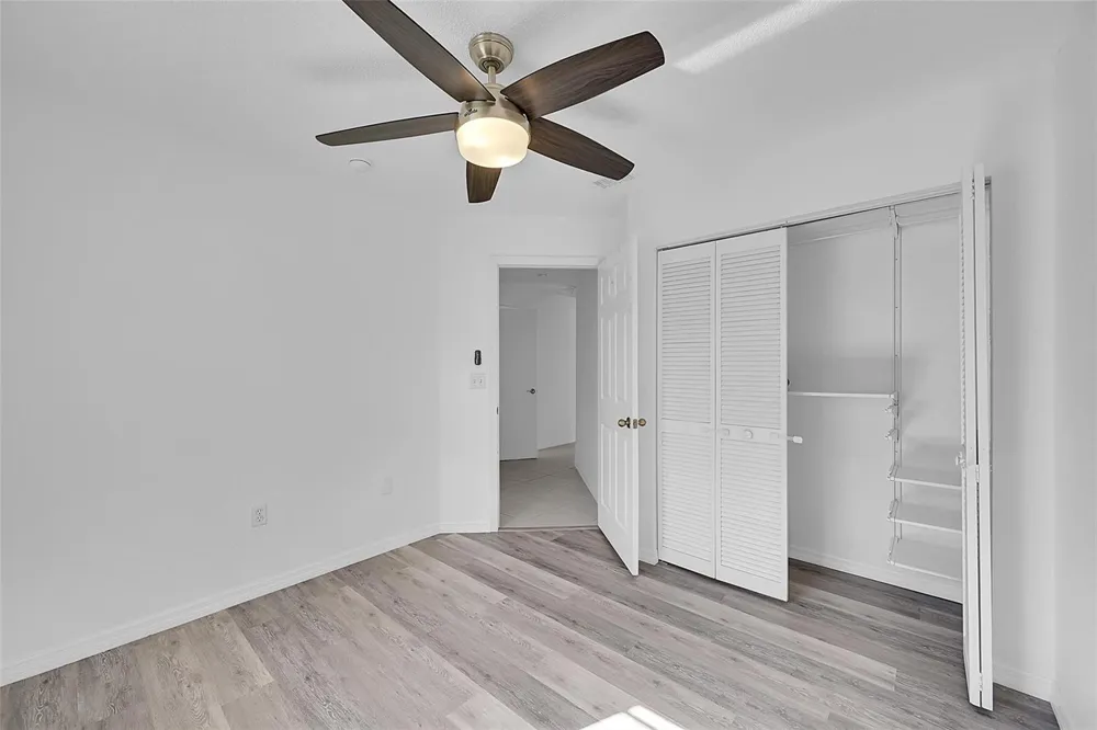5361 NW 90th Avenue Sunrise, FL 33351