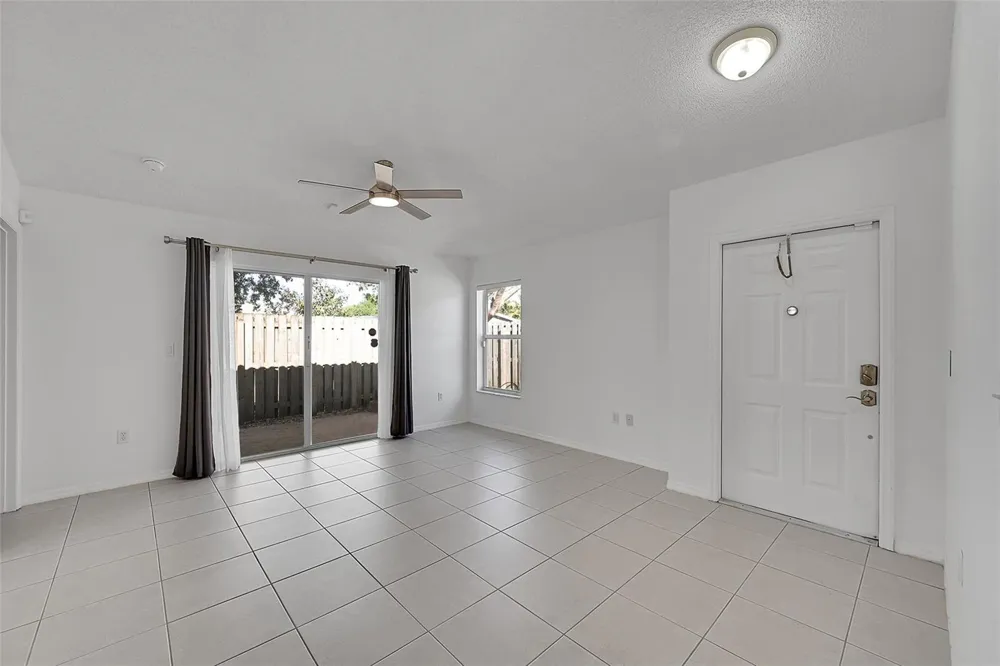 5361 NW 90th Avenue Sunrise, FL 33351
