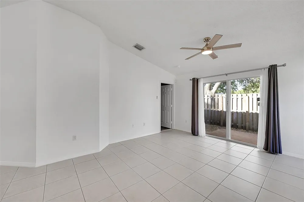 5361 NW 90th Avenue Sunrise, FL 33351