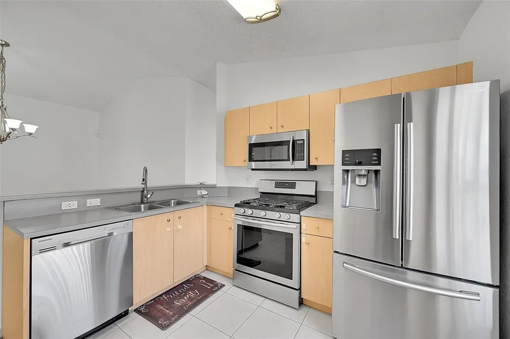 5361 NW 90th Avenue Sunrise, FL 33351