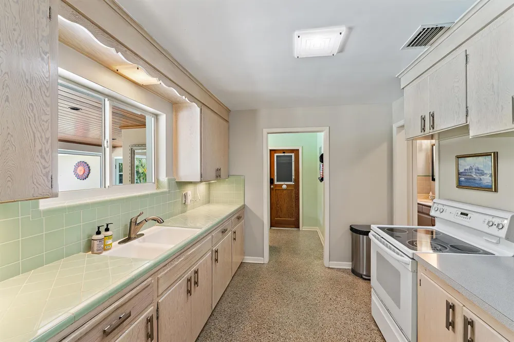 440 Jupiter Lane Juno Beach, FL 33408