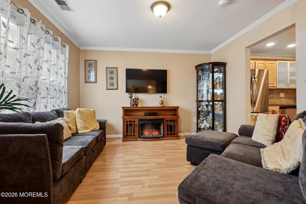 3 Letts Court Sayreville, NJ 08872