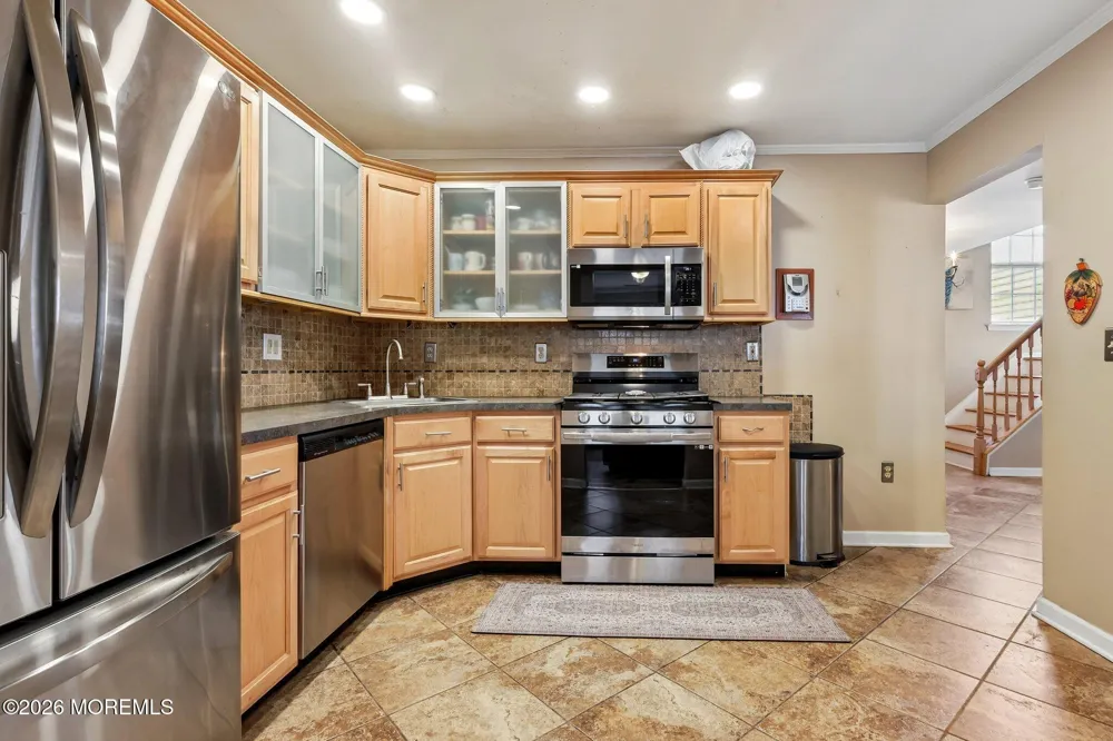 3 Letts Court Sayreville, NJ 08872