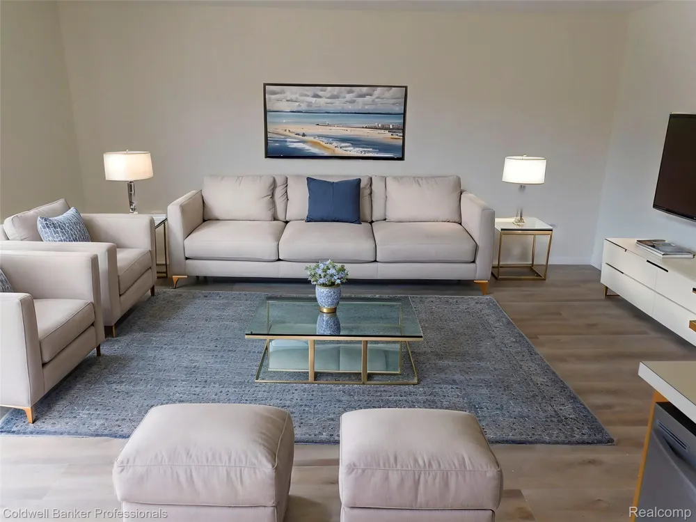 284 E 13 Mile, Unit #202 Madison Heights City, MI 48071