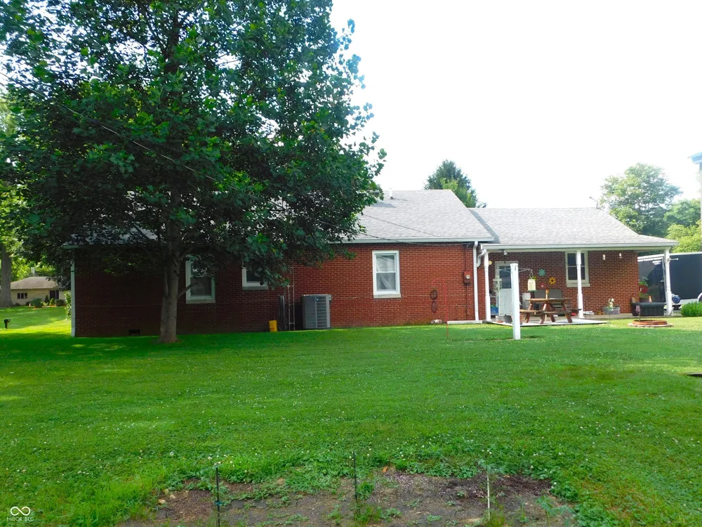 907 E Hillside Drive S Greensburg, IN 47240