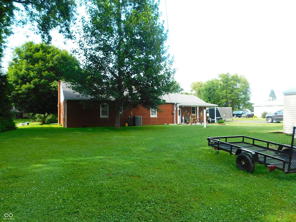 907 E Hillside Drive S Greensburg, IN 47240